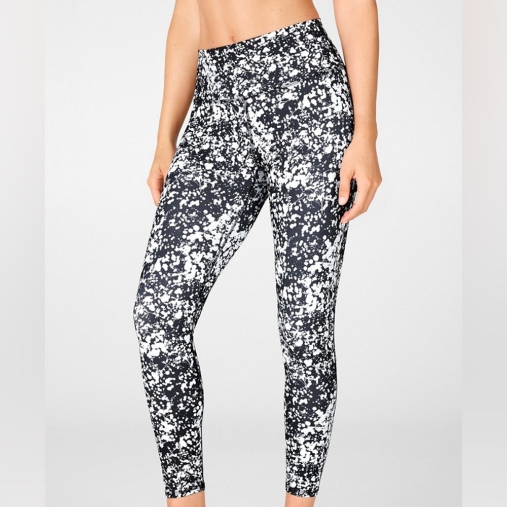 Fabletics Define PowerHold High-Waisted 7/8 Leggings | Black Elation | XXL